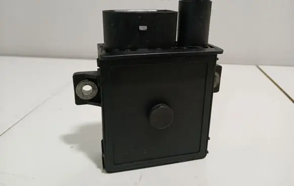 BMW 5 E60 E61 Glow plug pre-heat relay 778832705