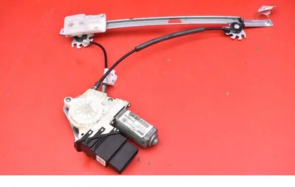 Seat Altea XL Rear door window regulator with motor 5P0839402