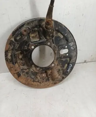 Suzuki Grand Vitara I Rear brake disc plate dust cover 