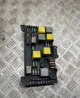 Mercedes-Benz Vito Viano W639 Fuse module A6395450401