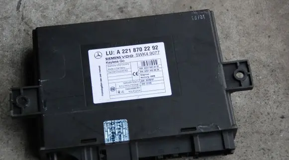 Mercedes-Benz S W221 Keyless (KESSY) go control unit/module A2218702292