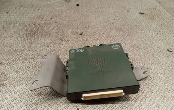 Lexus IS 220D-250-350 Power management control unit 8967053030
