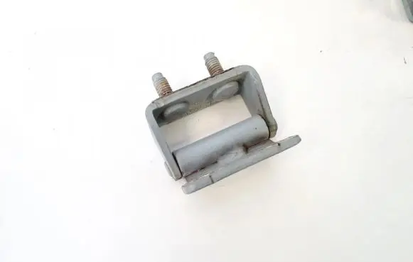 Hyundai Trajet Tailgate/trunk/boot hinge