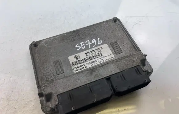 Volkswagen Polo Engine control unit/module ECU 03E906033R