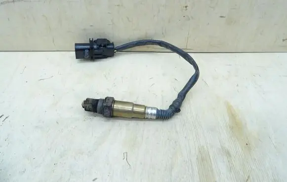 Peugeot 208 Lambda probe sensor