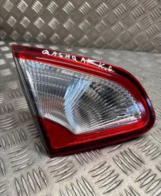 Nissan Qashqai Tailgate rear/tail lights 89503189