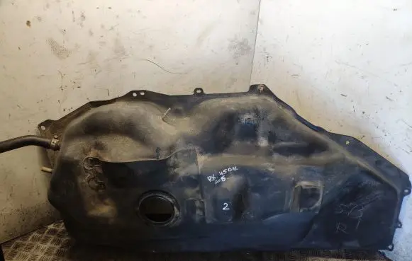 Lexus RX 450H Fuel tank 