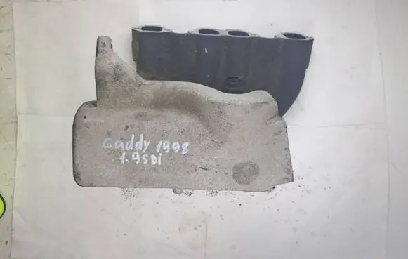 Volkswagen Caddy Intake manifold 028129713H