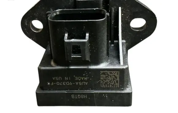 Ford Grand C-MAX Fuel pump relay AU5A9D370FC