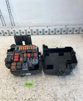 Iveco Daily 6th gen Fuse box set 5801393356