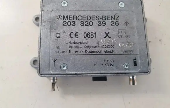 Mercedes-Benz ML W163 Antenna control unit 2038203926