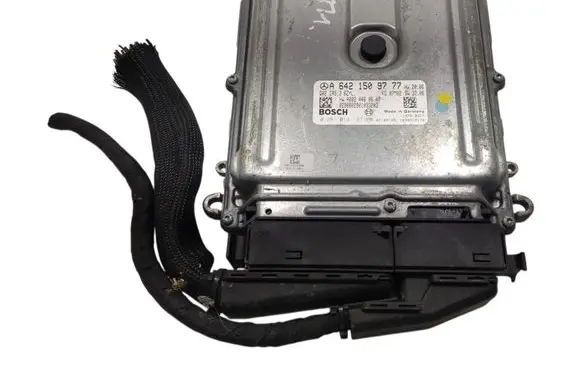 Mercedes-Benz S W221 Engine control unit/module ECU A6421509777