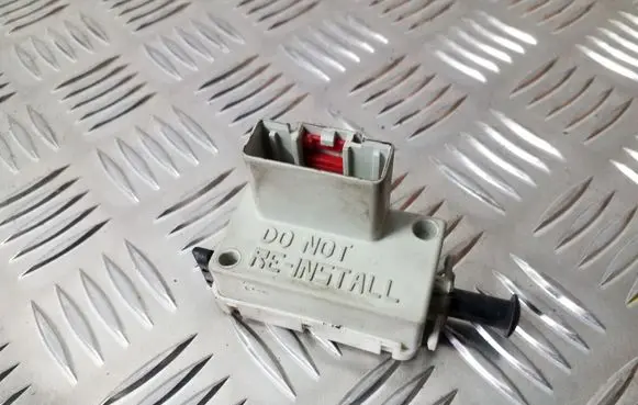 Brake pedal sensor switch