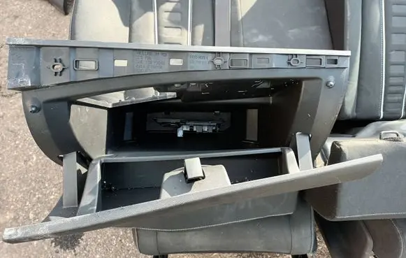 Renault Megane III Glove box set 