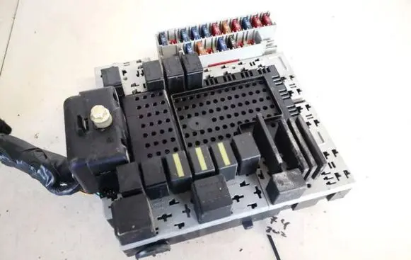 Volvo S60 Fuse box set 9162316