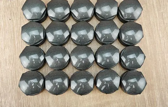 Audi A4 S4 B9 Wheel nut cap/cover 4M0601173