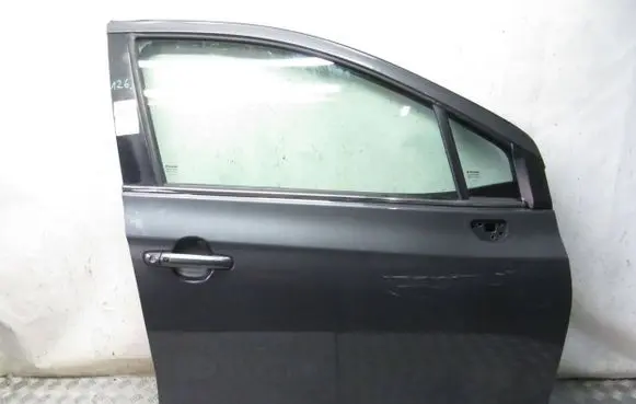 Suzuki SX4 S-Cross Front door