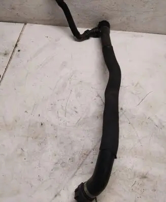 BMW 5 G30 G31 Engine coolant pipe/hose 8573233