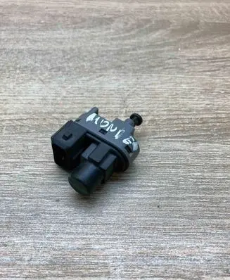 Ford Mondeo Mk III Brake pedal sensor switch 1S7T13480AA