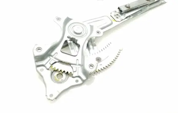 Mitsubishi ASX Rear window lifting mechanism without motor