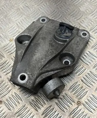 BMW 6 F12 F13 Engine mounting bracket 6777623 GD01524 13992010