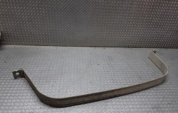 Skoda Octavia Mk2 (1Z) Fuel tank mounting bracket 