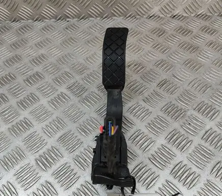Audi e-tron Accelerator throttle pedal 4KL723523