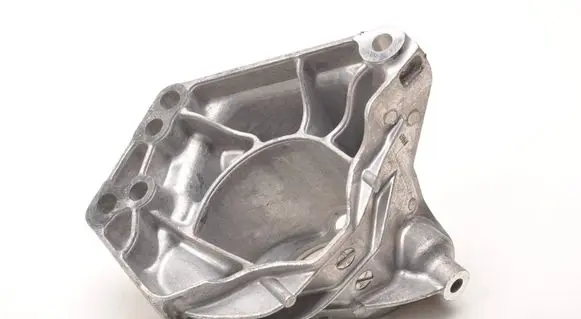 Volvo XC40 Engine mount bracket 32428049