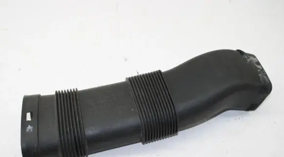 BMW 4 F32 F33 Air intake duct part 8507567
