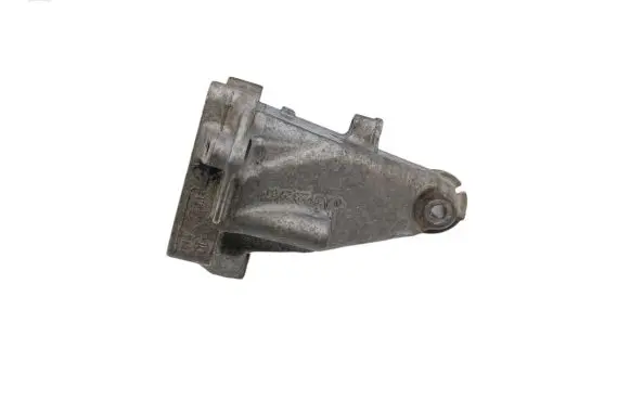Mercedes-Benz C W204 Engine mounting bracket A2712232704