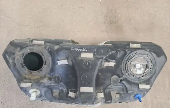 Ford Mustang VI Fuel tank 34RI020135 FR3C9K007AH