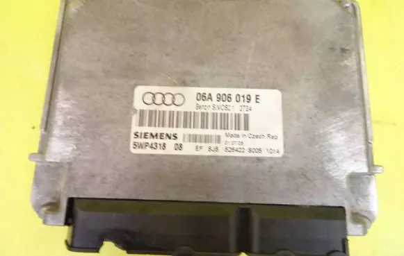 Audi A3 S3 8L Engine control unit/module 06A906019E