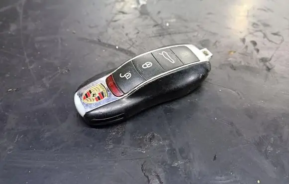 Porsche Panamera (970) Ignition key/card 