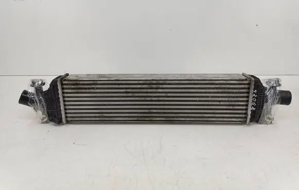 Infiniti Q50 Intercooler radiator