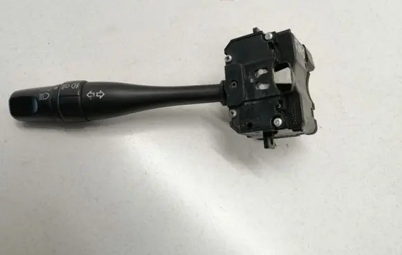 Nissan Almera Tino Indicator stalk 36852B