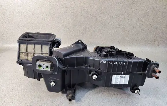 Chrysler PT Cruiser Interior heater climate box assembly housing 47064