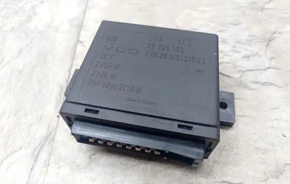 Opel Zafira A Light module LCM 09135156