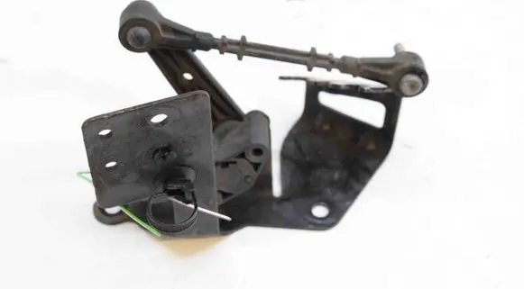 Land Rover Discovery 4 - LR4 Rear air suspension level height sensor JPLA3D026BA
