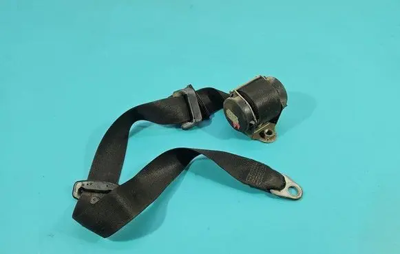 Mercedes-Benz Sprinter W901 W902 W903 W904 Front seatbelt 2018680222 IMPRK1495102