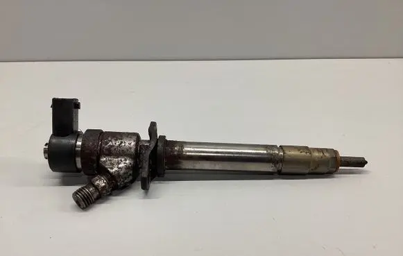 Volvo S60 Fuel injector 0445110078