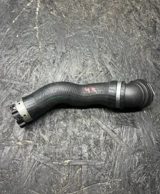 BMW 5 E60 E61 Intercooler hose/pipe 7803747