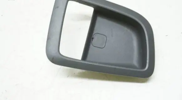 KIA Cerato Front door interior handle trim 83621-2F000