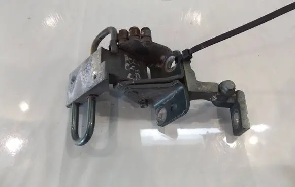 Volkswagen Polo IV 9N3 Front door upper hinge