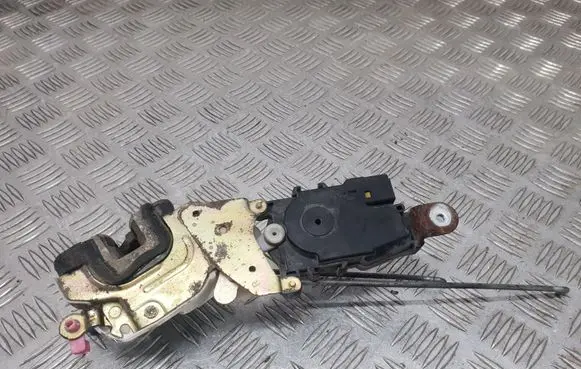 Subaru Forester SG Front door lock