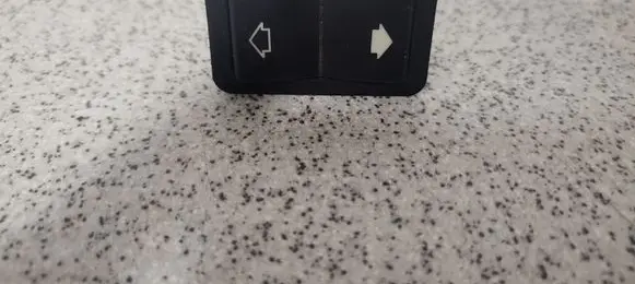 BMW 5 E39 Electric window control switch 8368974