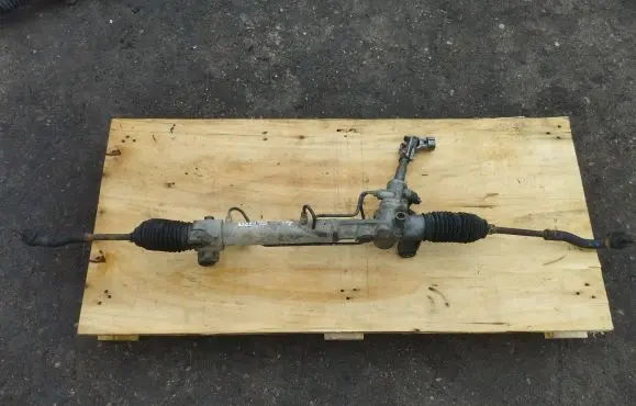 Toyota Corolla Verso E121 Steering rack