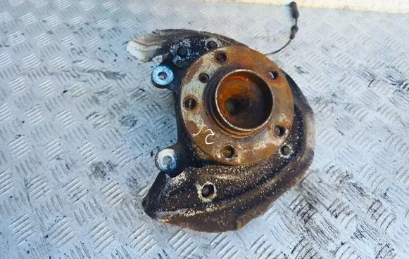 BMW 2 F22 F23 Front wheel hub 6792286