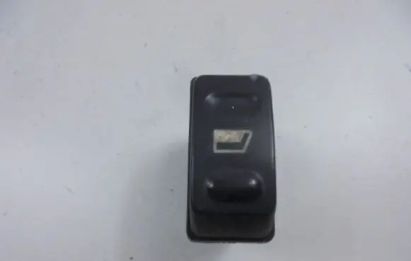 Citroen Xsara Picasso Electric window control switch