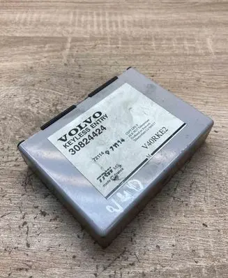 Volvo S40, V40 Alarm control unit/module 30824424