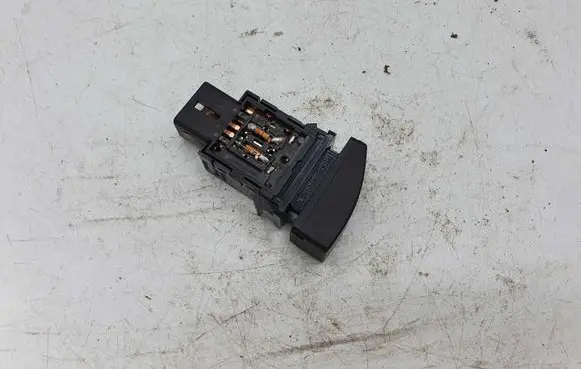 Hyundai Sonata Fog light switch 025917774970